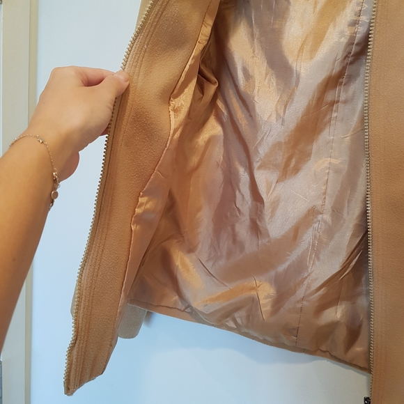 SOLD - Fendi 100% Cashmere Beige Blazer Jacket - Picture 6 of 12